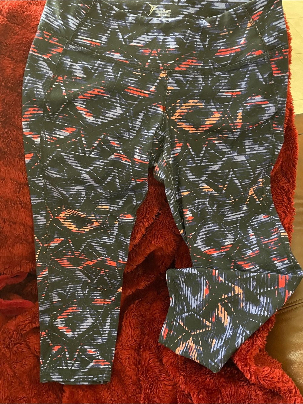 OLD NAVY Active go dry Women’s Black Jeggings w Red & Blue Print SZ Large